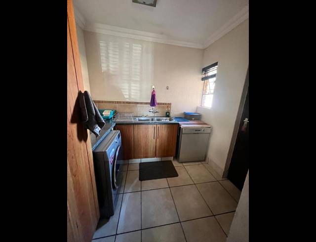 3 BEDROOM HOUSE FOR SALE IN DALPARK EXT 1